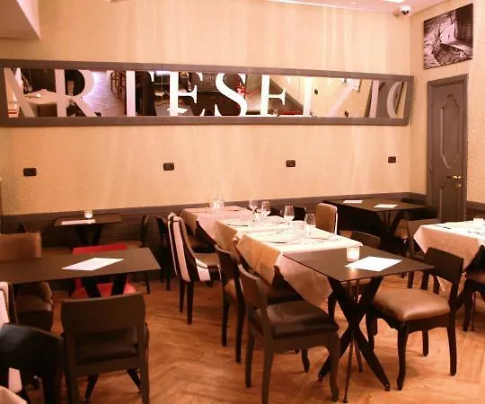 Hotel Trinita Dei Monti Rome