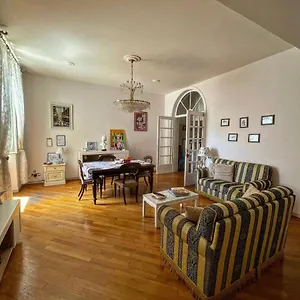 Apartamento Crystal House