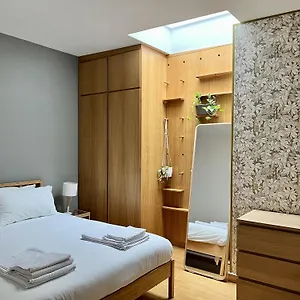  Apartamento Bilocale Su Corte Milanese Italia